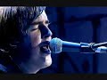 she-falls-asleep-live-on-wonderland-tour.html