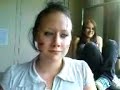 saskia beim Niesen und Hicksen