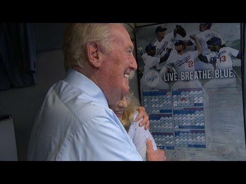 Return - The Los Angeles Dodgers are proud to announce that Hall-of-Fame broadcaster Vin Scully will be returning for his 66th Season Check out http://m.mlb.com/video for our full archive of videos,...