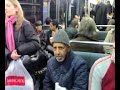 لول هذا شايب شكله رايح للعالج في الخارج