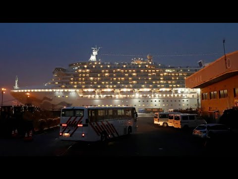 Quarantne in Japan: 355 Coronavirus-Infizierte an Bord von Diamond Princess