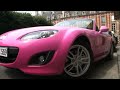 Mazda MX-5 rose (Miata cabriolet) - Alerte rose !