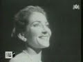 italiafrancia.blogspot.com si ce soir j'ai pas envie d' rentrer tout seul si ce soir j'ai pas envie d' rentrer chez moi si ce soir j'ai pas envie d' fermer ma gueule si ce soir j'ai envie d' me casser la voix casser la voix, casser la voix casser la voix, casser la voix j' peux plus croire, tout c' qui est marqu� sur les murs j' peux plus voir, la vie des autres meme en peinture j' suis pas l� pour les sourires d' apr�s minuit m'en veux pas, si ce soir j'ai envie d' me casser la voix, casser la voix casser la voix, casser la voix les amis qui s'en vont et les autres qui restent se faire prendre pour un con par des gens qu'on d�teste les rendez-vous manqu�s et le temps qui se perd entre des jeunes us�s et des vieux qui esp�rent et ces flashes qui aveuglent a la t�l� chaque jour et les salauds qui beuglent la couleur de l'amour et les journaux qui tra�nent, comme je tra�ne mon ennui la peur qui est la mienne, quand je m' r�veille la nuit casser la voix, casser la voix casser la voix, casser la voix et les filles de la nuit qu'on voit jamais le jour et qu'on couche dans son lit en appelant ca d' l'amour ! et les souvenirs honteux qu'on oublie d'vant sa glace en s' disant j' suis degueu mais j' suis pas d�gueulasse ! doucement les reves qui coulent sous l' regard des parents et les larmes qui roulent sur les joues des enfants et les chansons qui viennent comme des cris dans la gorge envie d' crier sa haine comme un chat qu'on �gorge casser la voix, casser la voix casser la  ... 