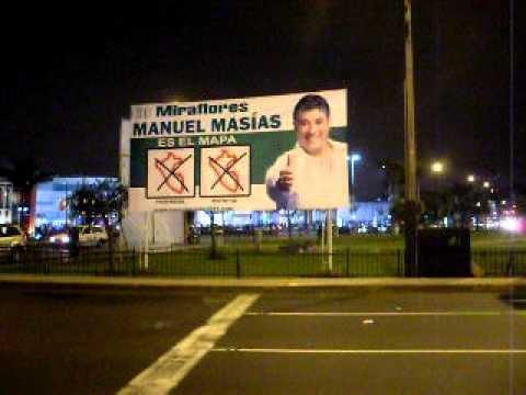Candidato por Miraflores hace también propaganda fuera de su distrito