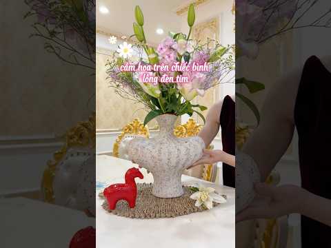 Bình Cắm Hoa Dáng Lồng Đèn Trái Tim Gốm Ngà Bát Tràng 29cm