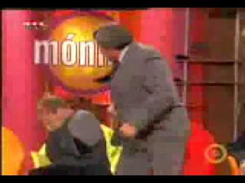 M�nika show