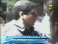 Informe de Mari CalixtroImágenes: Mario Burlando y Javier GonzalesEn pleno siglo XXI en la discoteca-bar Mamá Batata, ubicada en Larcomar (Miraflores, Lima), un ejecutivo no solo fue discriminado por su aspecto racial, sino que recibió una feroz golpiza.  Si bien recibió una multa de Indecopi, la discoteca ha apelado el fallo y se niega a pagar.  Una perla más para los locales de Larcomar, en donde el racismo se ha vuelto tradición.Emitido en el segmento El Eco del Consumidor del noticiero 