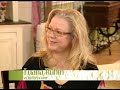Luana Rubin talks with Pokey Bolton about Patterns, Fabrics and Trends on Quilting Arts TV