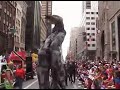 moko jumbies in Manhattan (amazing balance) moko jumbies in Manhattan (amazing balance)