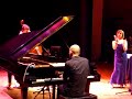 Esther Kaiser Trio (Üsküdara Giderken caz yorum) Esther Kaiser Trio (Üsküdara Giderken caz yorum)