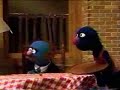 Sesame Street - Waiter Grover - Windy Day