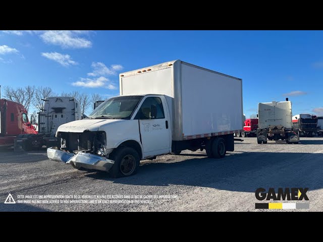 2004 GMC SAVANA 3500 CAMION CUBE / CARGO ACCIDENTE in Heavy Trucks in Longueuil / South Shore