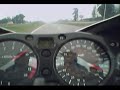 pique en moto a 300 k/h