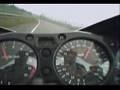pique en moto a 300 k/h
