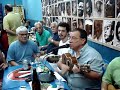 Uma vez por mês (primeiro sábado)os amantes do samba têm uma excelente opção no fim da tarde. No Bar da Adelina, em Botafogo, acontece roda que pretende ressuscitar o antigo Cantinho da Fofoca que reunia bambas do samba do bairro de Botafogo. O lugar é um típico pé-sujo e o público fica em volta da roda e em mesas na calçada.Confira a melhor agenda cultural do Rio no Bafafá On Line: http://www.bafafa.com.br