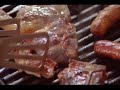 Quick video on the Q Series Weber Grill BBQs from my sponsors, Weber. Read my review online at www.benjaminchristie.com The Weber Grill Q220 is a fantastic portable grill BBQ unit which fits my needs for filming and entertaining.