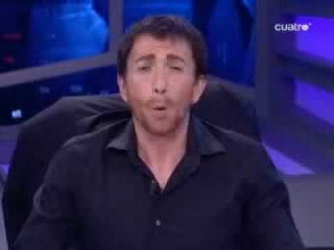 Pablo Motos doblado por Michelle Jenner