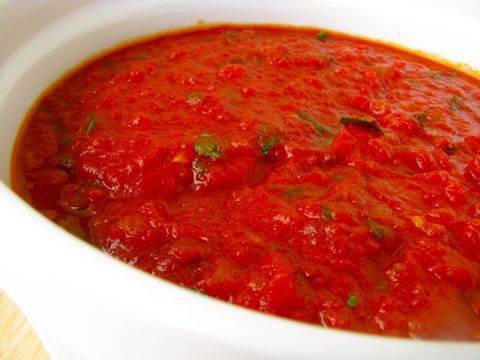 how to make tomato sauce