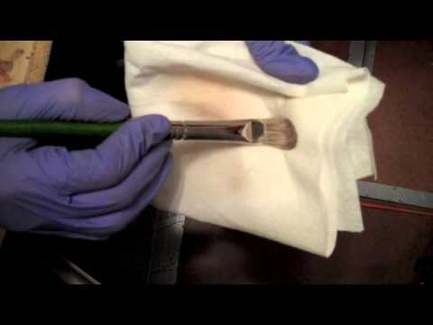 how to clean a oil painting