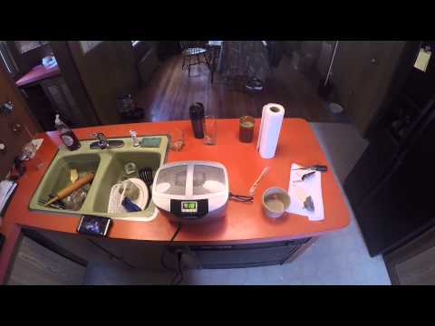 how to clean varnish out of a carburetor