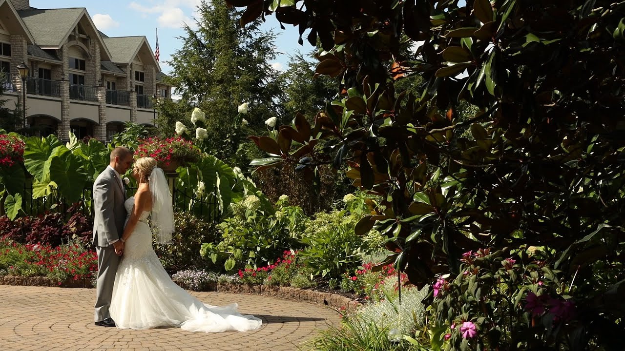 Summer Wedding at Scotland Run Golf Club {Amanda & Nicholas}