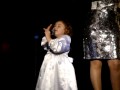 Canta la nieta del Pastor Gebel - www.news.martinwullich.com