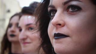 Défilé Ange ou Démon Au LR Restaurant