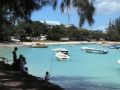 Petite vidéo d'un séjour à l'ile maurice debut 2008. on y voit l'hotel, la plage de l'hotel, celle de perebeyre, grand baie et montchoisy. ainsi que plusieurs 