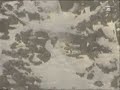 Pazzo con lo snowboard cade e si fa