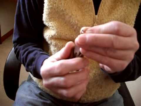 how to fasten fish hook clasp