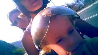 Вьетнам. На байке с ребенком