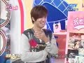 [娛樂百分百 20091126] 小猪看到黄靖伦的全家照,突然....