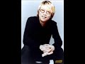 here�s a taiwanese guy i found out about (thanks joffeter) who tragically died in a car accident only 31 years old. unbelievable high head voice singing! take a listen (i have 2 videos in my favorites section).

1. a nice g#5 for warm-up, song is 