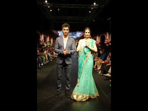 Esha Deol & Malaika Arora Khan On Ramp At Madame Style Week  2014