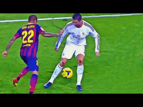 How To Own Your Opponent with a Nutmeg/Panna Soccer Skill like Ronaldo, Suarez & Messi