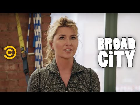 Exclusive - Behind Broad City - Twaining Day