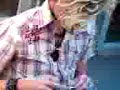 Agebj�rn springer runt skolan