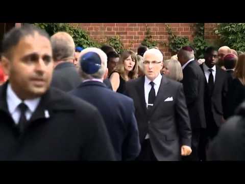 Amy Winehouse: Private funeral held Video