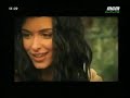 http://m-sebastien.skyrock.com/
http://juliezenatti.forumpro.fr/index.htm

quand tout rigole
comment �a va tiens �a m'inquiete
j'ai ton �paule
ya comme un loup qui m�ne l'enqu�te

pour moi nickel
j'trouve �a blizard ou est ma doc
d'urgence l'appel
allo chui pas d'attaque �a va pas doc!

y a comme un hic
tout ce bonheur qu'est-ce que �a cache enfin
c'est pas logique
c'est pas logique
y a comme un hic
qu'est-ce qui va m'tomber sur le coin
c'est pas logique ce s'rait logique

tant que j'ai ta main
tant que encore au coeur un cri
m�chant destin
j' m'attends au pire j'aspire � l'acclame

la vie le long
c'est toujours y a pa de quoi, je sais
s'faire une raison
avant que tout soit d'i�i peu dissip�

ya comme un hic
tout ce bonheur qu'est-ce que �a cache enfin
c'est pas logique
qu'est-ce qui va m'tomber sur le coin
c'est pas logique
ce s'rait logique

quand tout est calme
route d�gag�e
vue imprenable
que la vie drame
s'est pris les pieds
tapie sous la table

c'est pas logique
ya comme un hic
quest-ce qu va m'tomber sur coin
c'est pas logique
ce s'rait logique

ya comme un hic
tout ce bonheur qu'est-ce que �a cache enfin
c'est pas logique
c'est pas logique
ya comme un hic
qu'est-ce qui va m'tomber sur le coin
c'est pas logique
ce s'rait logique