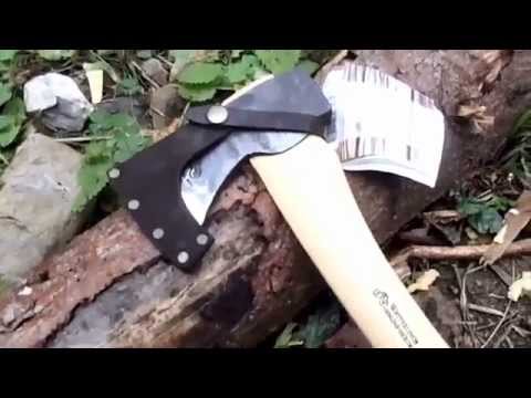 Axt - Die Wetterlings large hunting Axt ist das idente Gegenstück zur Gränsfors Bruks small forest axe, welche auch Ray Mears verwendet! Die Wetterlings ist (obwoh...