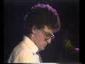 Metal & Ca en Rock-Ola 1983 05 Robot