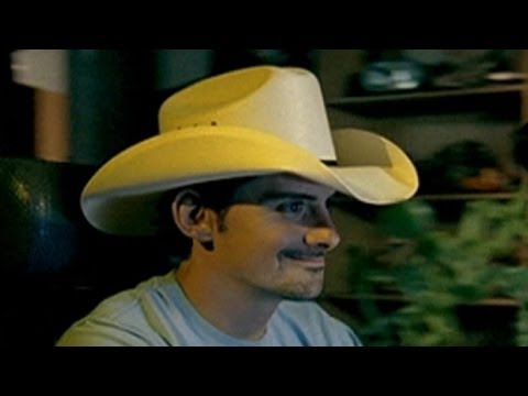 Brad Paisley, Kimberly Williams-Paisley, Others Hit With Cruel Hoax