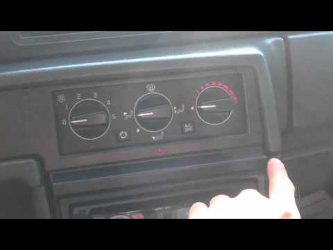 how to use an ipod in a car with a cd player