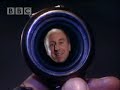 Holly returns kicking bottom! Red Dwarf - BBC comedy