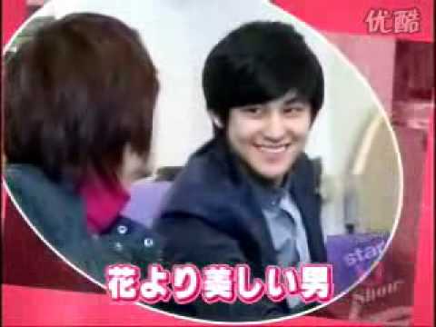 キムBum: Mnet Star VjショープレビューのSoEulのかわいいLaughs
