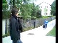 Und rein mit dem Abfall! xD  (rekreation der realen Szene)