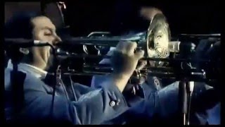 video y letra de Voy buscando un... por Ulises Quintero