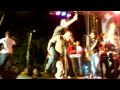 KRISSPY ENCENDIOO EN TARIMA DE LAS FIESTAS POPULARES DE GH