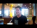 Yoann rote bruyamment a Mac Donald\