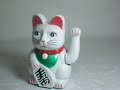 White Beckoning Kitty